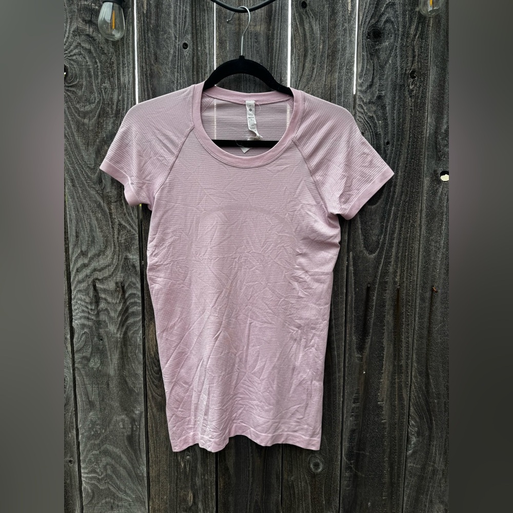 Lululemon Swiftly Tech Short Sleeve 2.0 Misty Pink Size 6/Medium - Picture 6 of 8